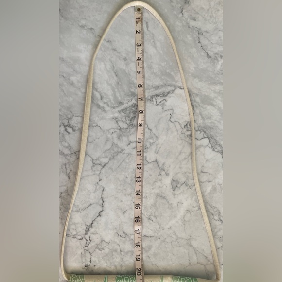 Jana Lam Crossbody - Picture 11 of 11